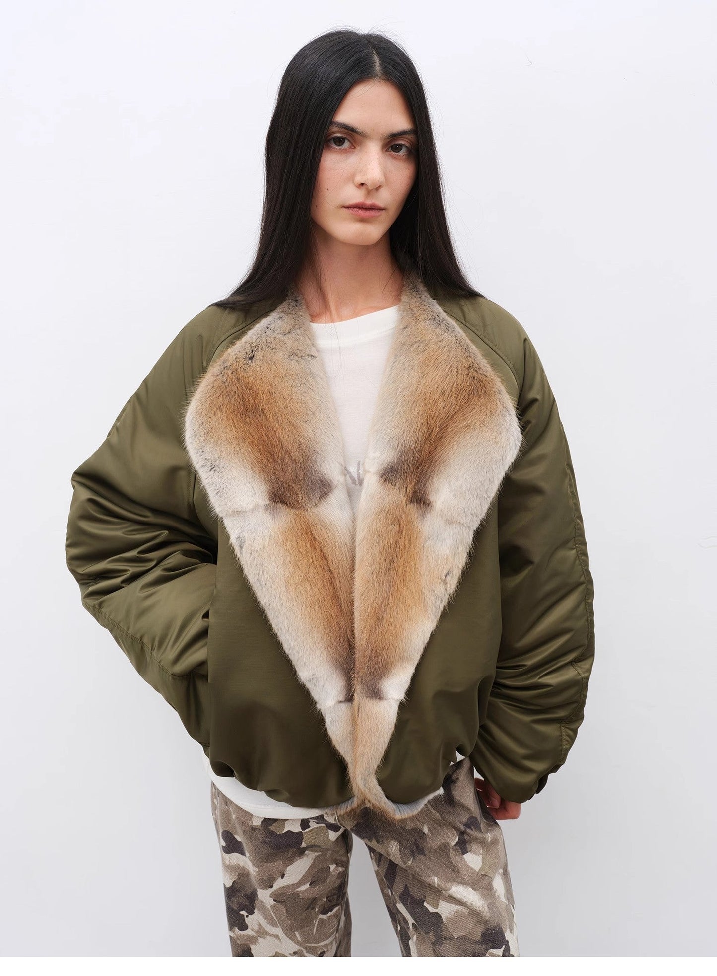 Fireladyfur Women’s Short Colorblock Parka with Sable Mink Fur Collar and Goose Down“Hull Contract”